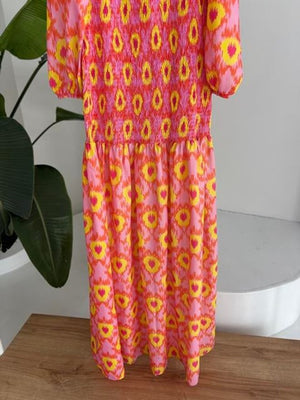 Robe Bohème Chic à Motifs – Madonna Collar Gipe ✨🌸