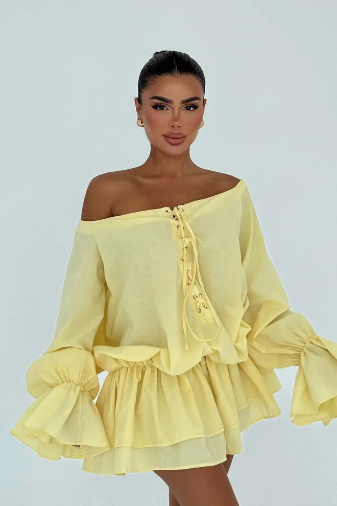 Mini-Robe Babydoll Jaune Soleil – Manches Cloche Bohème Chic 🌼