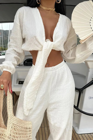 Ensemble pantalon fluide & chemise nouée – Chic décontracté