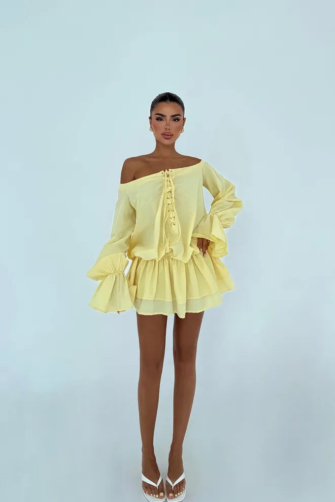 Mini-Robe Babydoll Jaune Soleil – Manches Cloche Bohème Chic 🌼