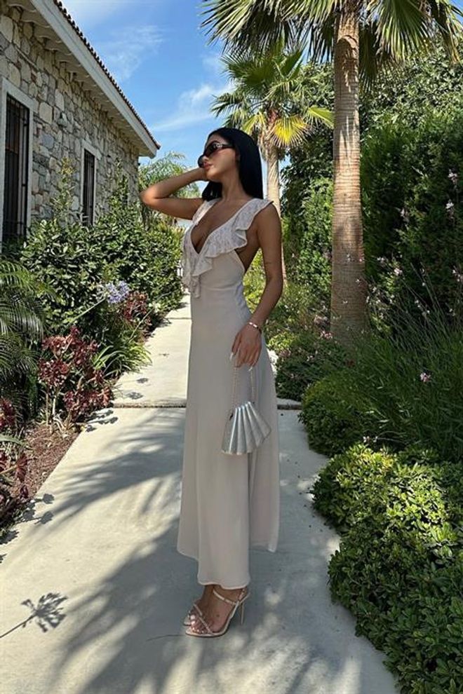 Robe Éclat d’Été - Élégance Nude & Volants Romantiques