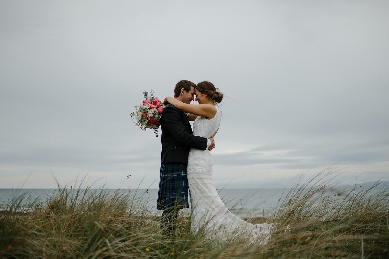 Quelle couleur éviter pour un mariage en tant qu&rsquo;invitée ?