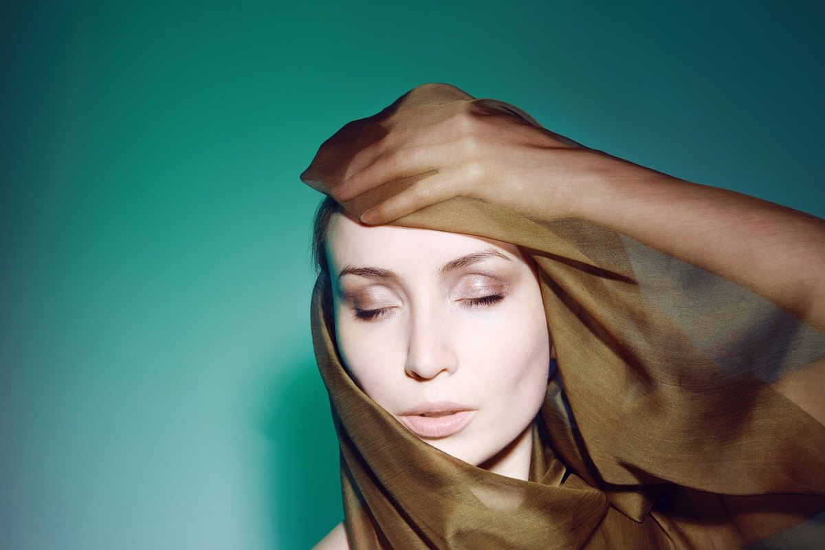 Comment nouer un foulard de plusieurs façons selon vos envies